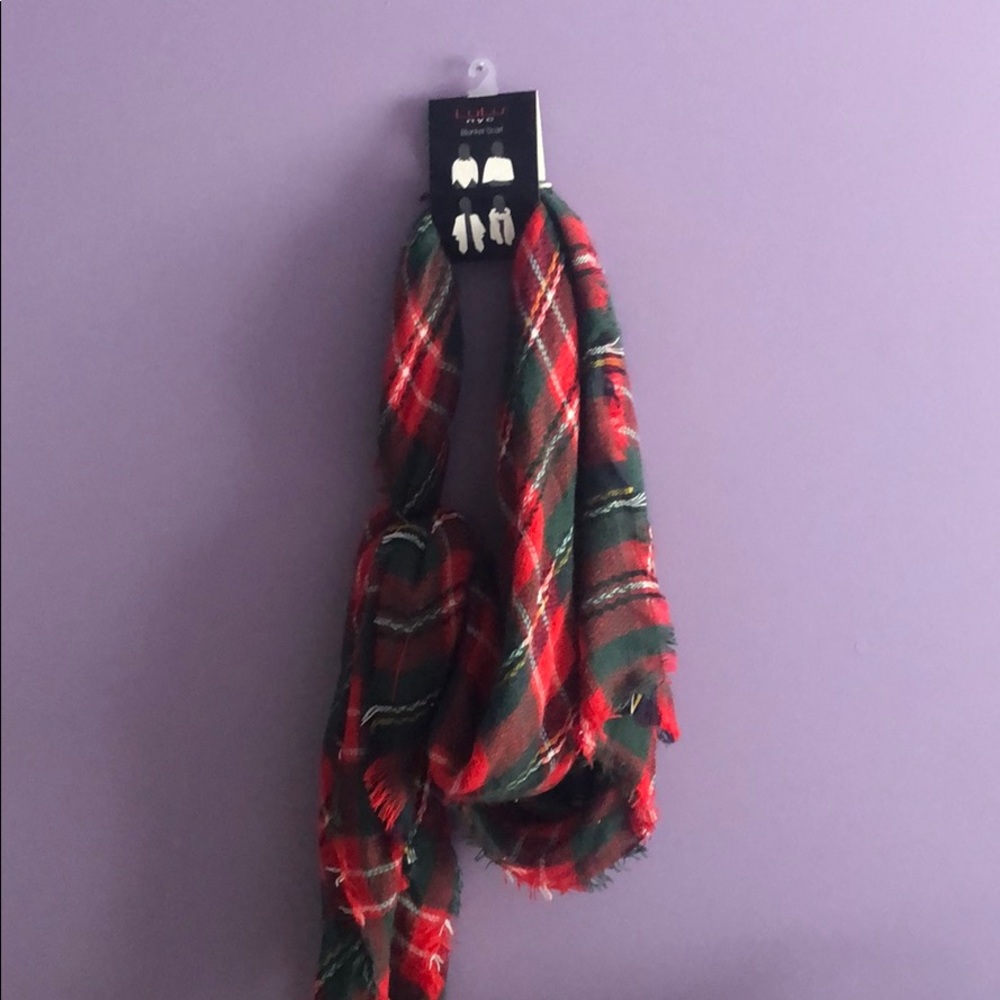 Red and green scarf!